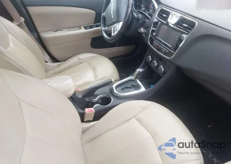 2012 Chrysler 200 Limited z USA, uszkodzony, nr VIN 1C3CCBCG7CN206484